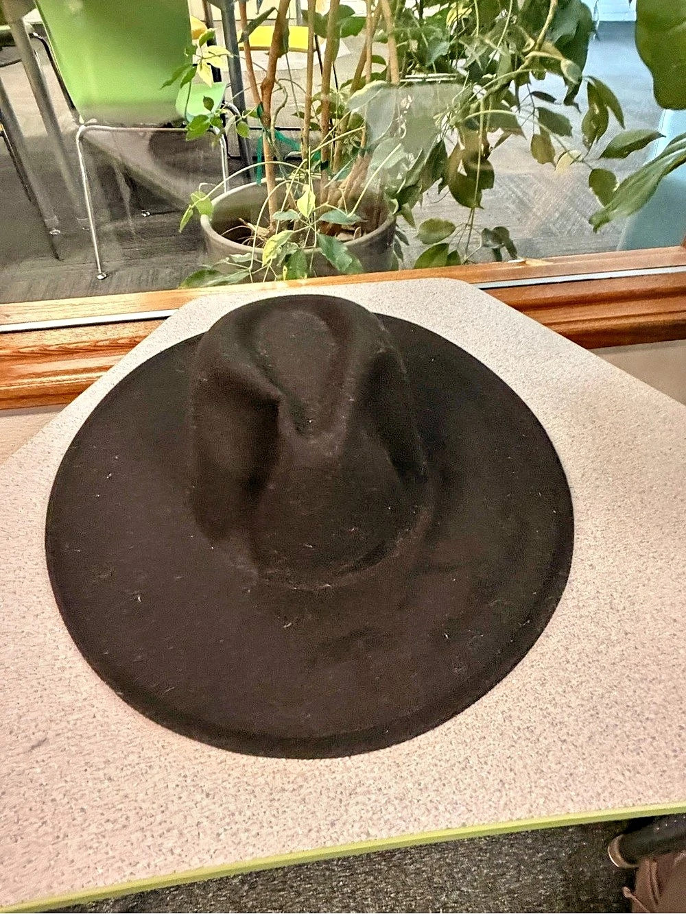 Black Felt-Style Wide Brim Hat